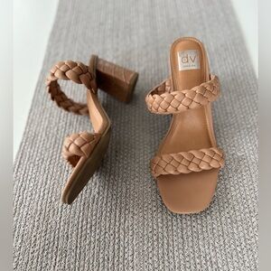 Dolce Vita Hardey Nude Tan Braided Block Heel Slides Sandals Dress Shoes Sz 9.5